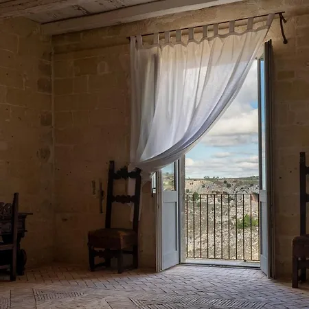 Hotel Sextantio Le Grotte Della Civita 4*