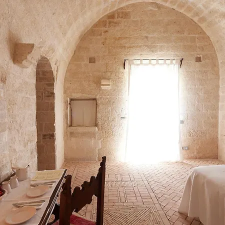 Sextantio Le Grotte Della Civita 4*