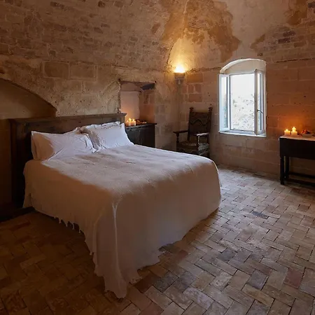 Szálloda Sextantio Le Grotte Della Civita 4*