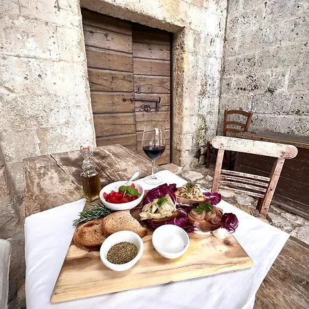 Sextantio Le Grotte Della Civita Hotel