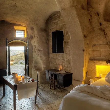Sextantio Le Grotte Della Civita Hotel 4*