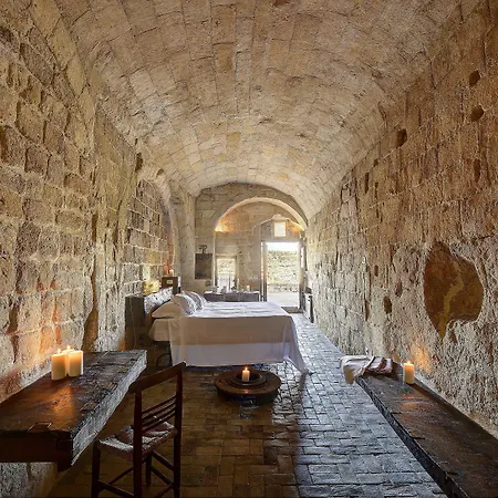 Sextantio Le Grotte Della Civita