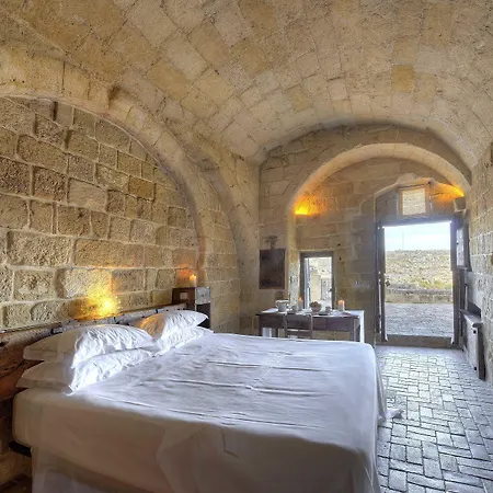 Sextantio Le Grotte Della Civita 4*