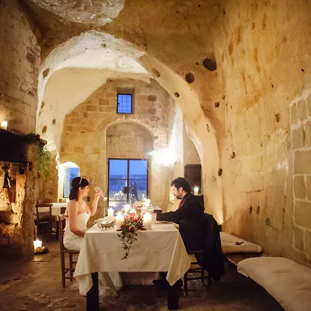 Sextantio Le Grotte Della Civita Matera
