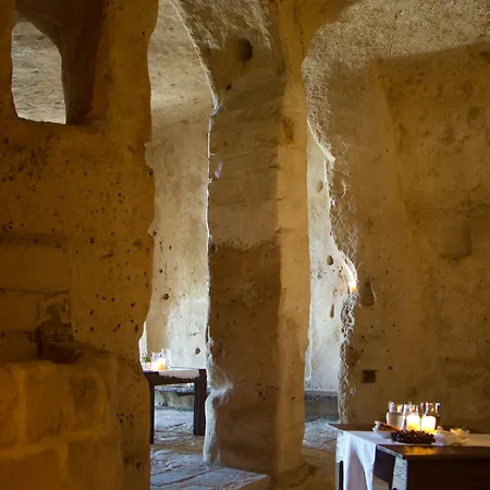 Sextantio Le Grotte Della Civita 4* Matera