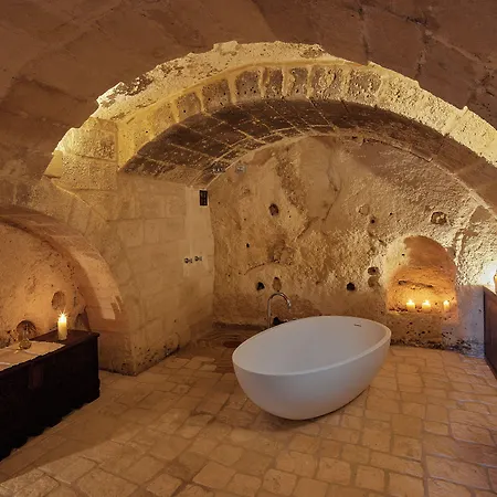 Hotel Sextantio Le Grotte Della Civita 4*