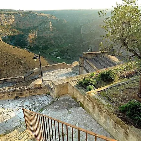 Sextantio Le Grotte Della Civita Matera