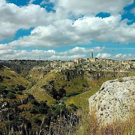Sextantio Le Grotte Della Civita Hotel 4*