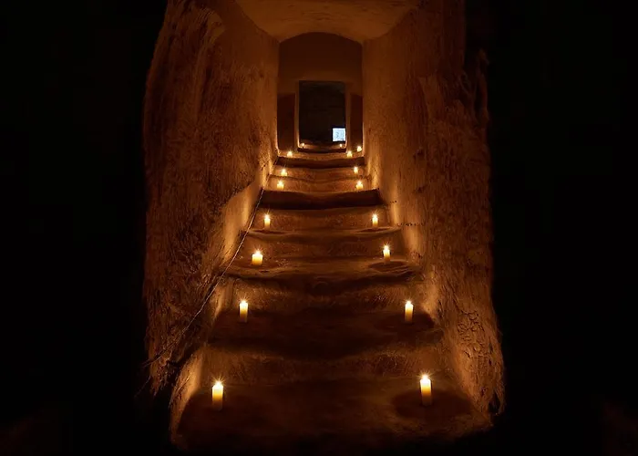 Sextantio Le Grotte Della Civita Hotel 4*