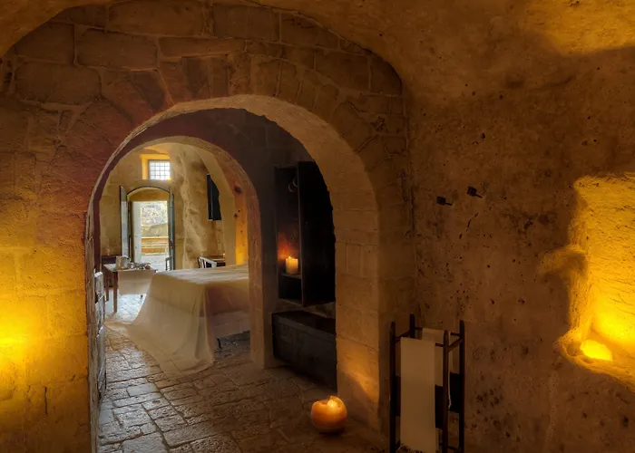 Sextantio Le Grotte Della Civita Hotel 4*