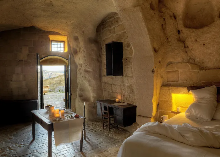Sextantio Le Grotte Della Civita Hotel 4*