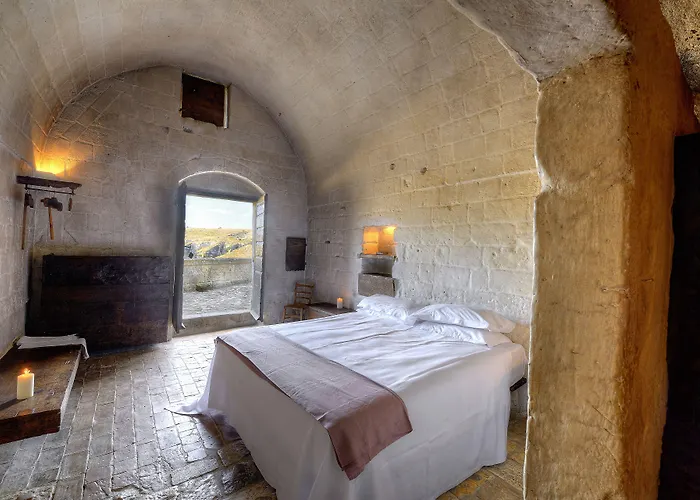 Sextantio Le Grotte Della Civita Hotel 4*