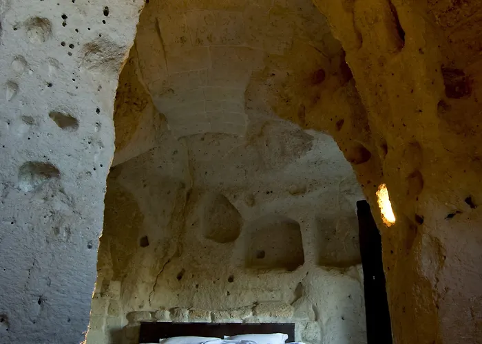Sextantio Le Grotte Della Civita 4*