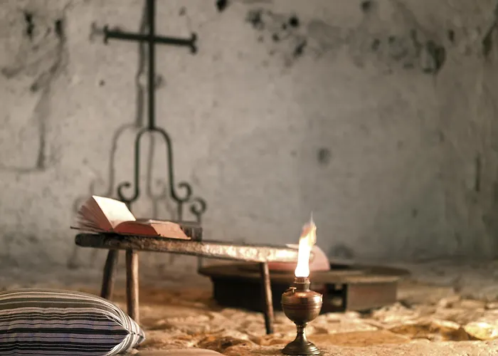 Hotel Sextantio Le Grotte Della Civita 4*